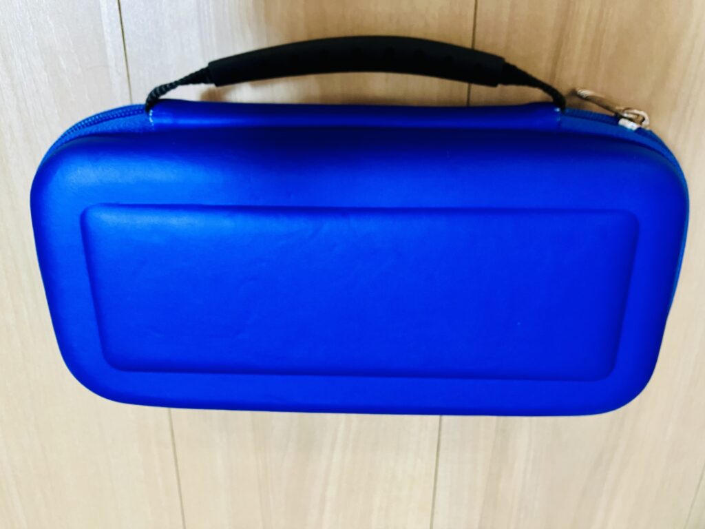 キャリングケース本体