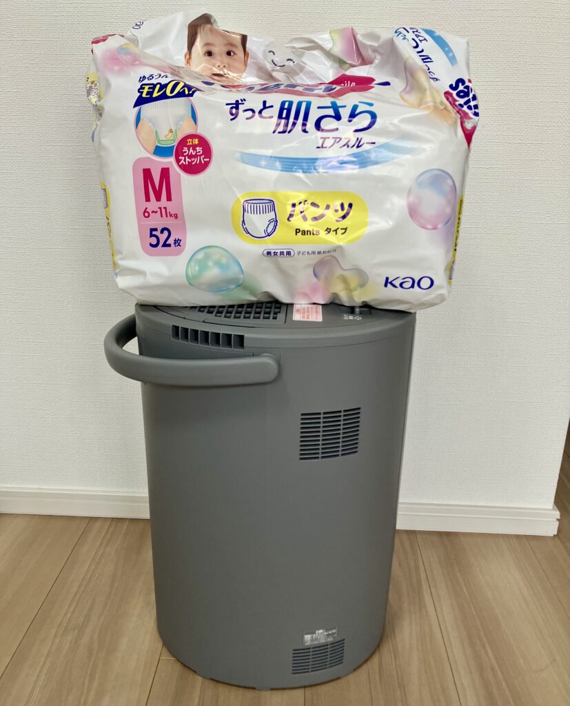 加湿器の奥行とオムツで比較