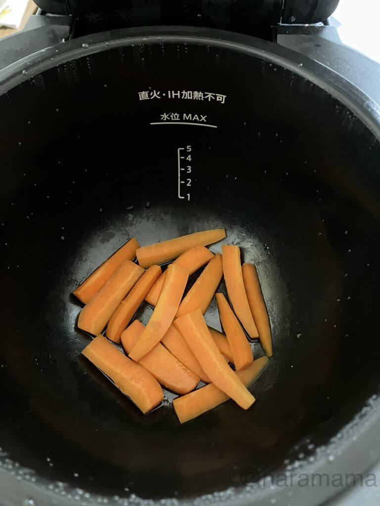 ホットクックで作ったスティック人参